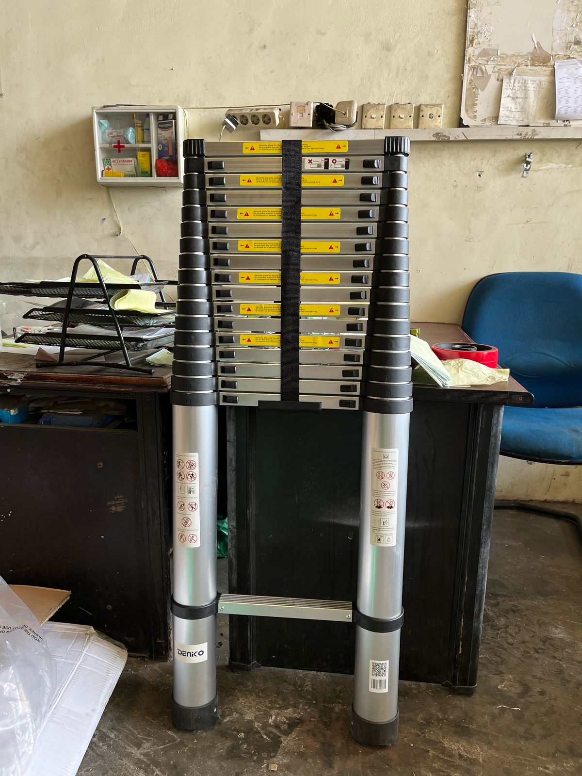 Tangga Single Teleskopik 9 Meter DENKO TLA 20 - Gambar 2