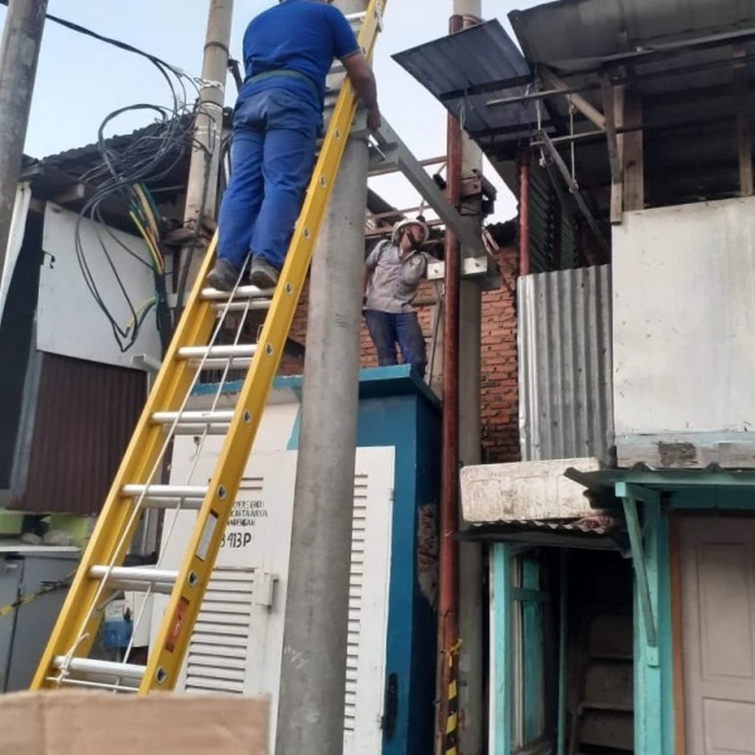 Tangga Pln Sliding Fiberglass 9 Meter 32 Feet - Gambar 53