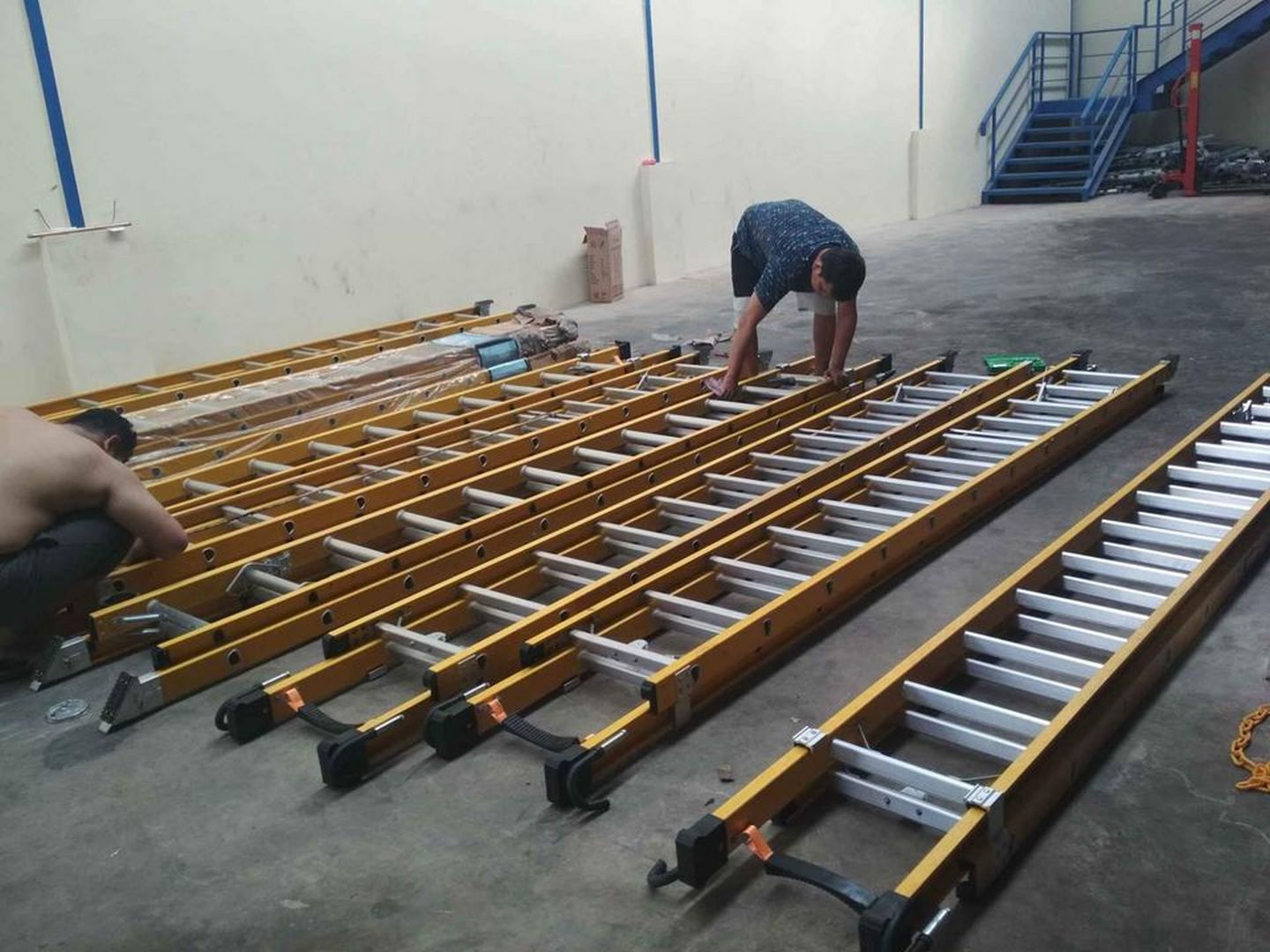 Tangga Pln Sliding Fiberglass 9 Meter 32 Feet - Gambar 51